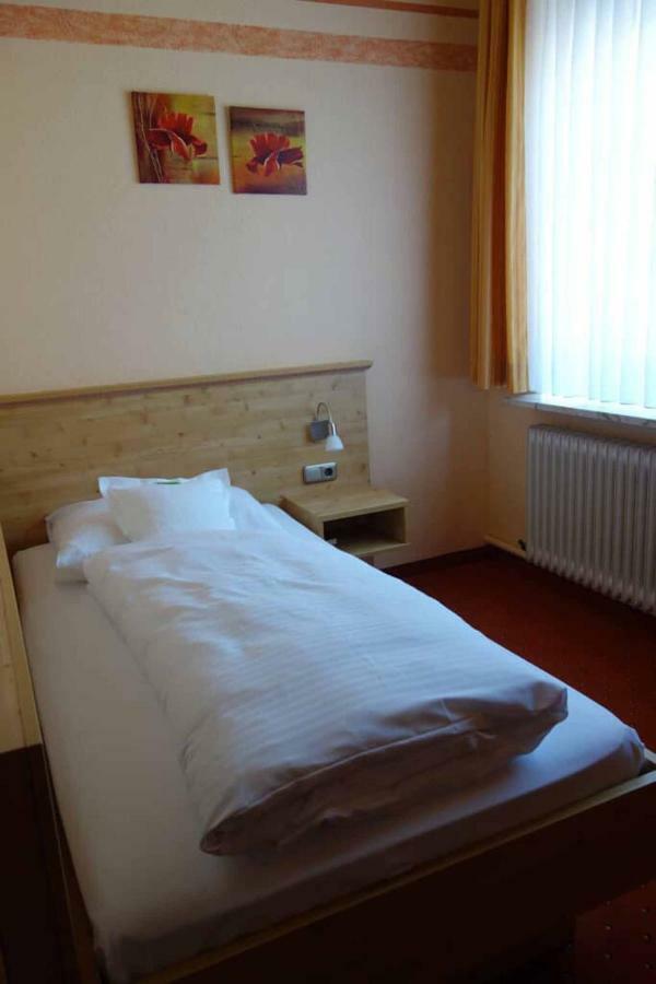 Hotel Bayerischer Hof Валдзасен Екстериор снимка