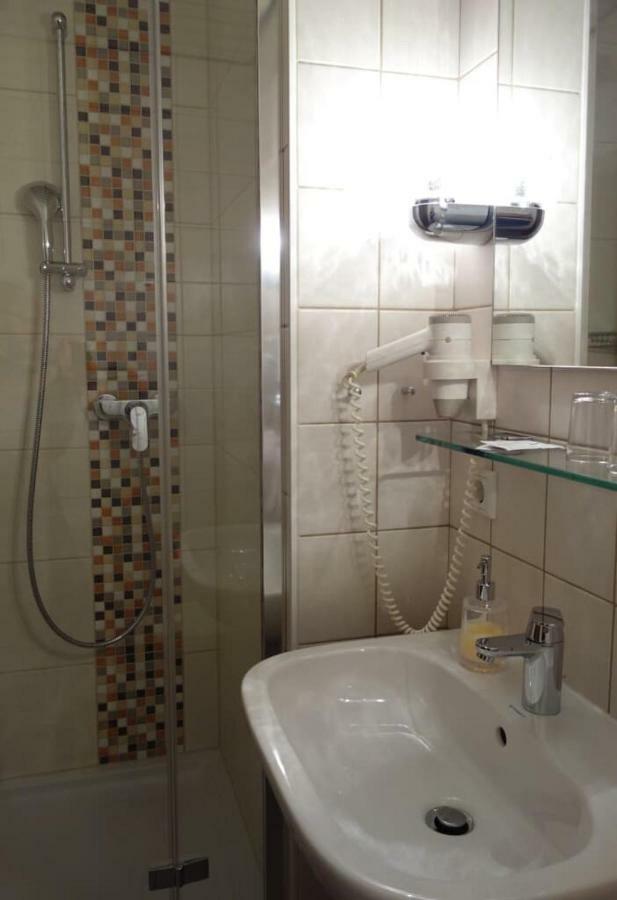 Hotel Bayerischer Hof Валдзасен Екстериор снимка
